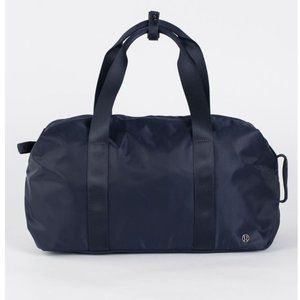 lululemon fastrack gym duffle bag